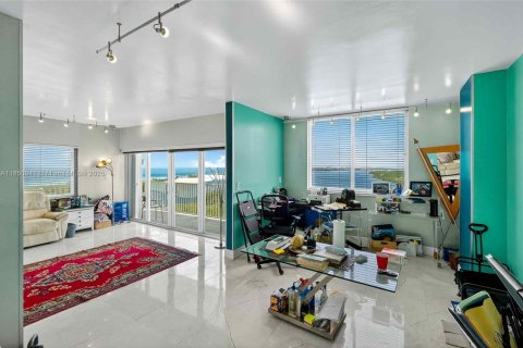 Copropriété à vendre à Sunny Isles Beach, Floride: 3 chambres, 145.86 m2 № 1961065 - photo 10