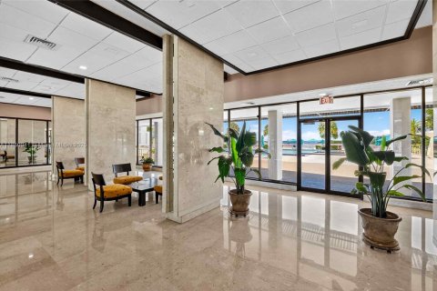 Copropriété à vendre à Sunny Isles Beach, Floride: 3 chambres, 145.86 m2 № 1961065 - photo 29
