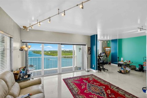 Copropriété à vendre à Sunny Isles Beach, Floride: 3 chambres, 145.86 m2 № 1961065 - photo 7