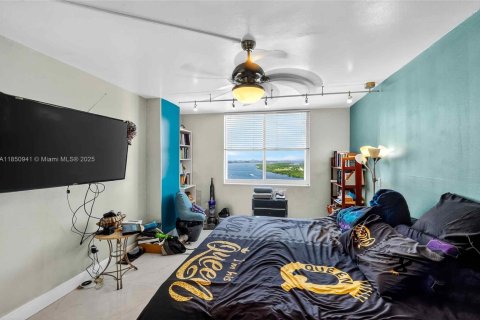 Copropriété à vendre à Sunny Isles Beach, Floride: 3 chambres, 145.86 m2 № 1961065 - photo 22