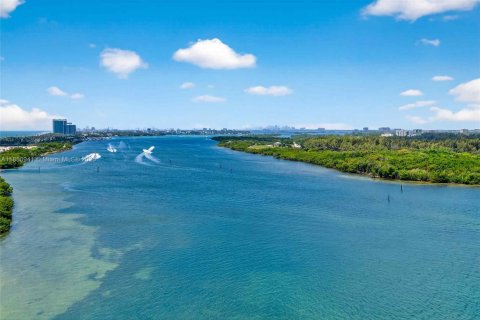 Copropriété à vendre à Sunny Isles Beach, Floride: 3 chambres, 145.86 m2 № 1961065 - photo 2