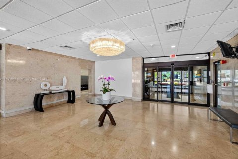 Copropriété à vendre à Sunny Isles Beach, Floride: 3 chambres, 145.86 m2 № 1961065 - photo 26