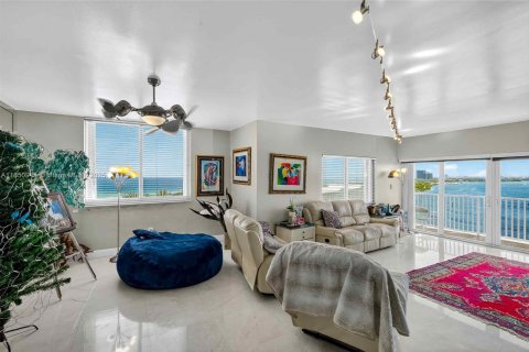 Copropriété à vendre à Sunny Isles Beach, Floride: 3 chambres, 145.86 m2 № 1961065 - photo 9