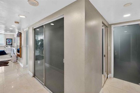 Copropriété à vendre à Sunny Isles Beach, Floride: 3 chambres, 145.86 m2 № 1961065 - photo 13