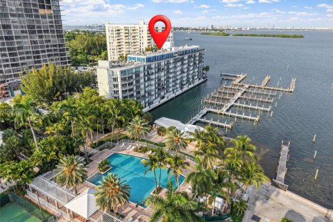 Condo à Miami, Floride, 1 chambre  № 2336578