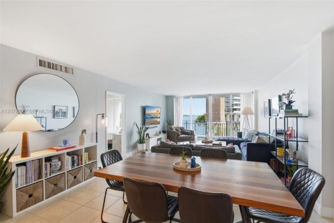 Copropriété à vendre à Miami, Floride: 1 chambre, 96.8 m2 № 2336578 - photo 9