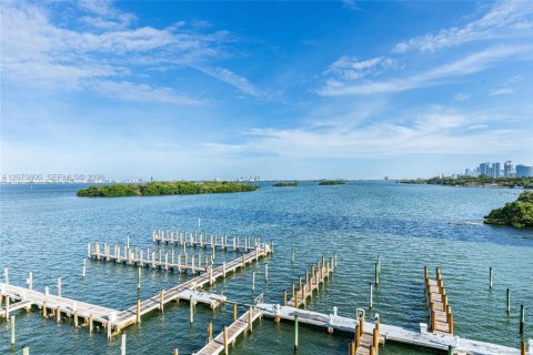 Copropriété à vendre à Miami, Floride: 1 chambre, 96.8 m2 № 2336578 - photo 24