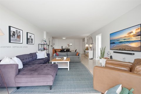 Copropriété à vendre à Miami, Floride: 1 chambre, 96.8 m2 № 2336578 - photo 12
