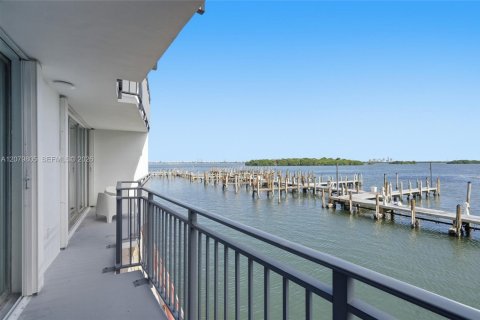 Copropriété à vendre à Miami, Floride: 1 chambre, 96.8 m2 № 2336578 - photo 3