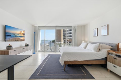 Copropriété à vendre à Miami, Floride: 1 chambre, 96.8 m2 № 2336578 - photo 18