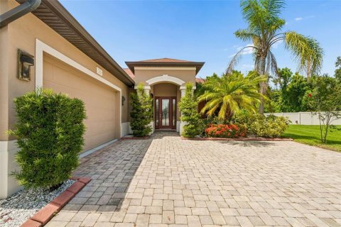 Villa ou maison à vendre à Parrish, Floride: 3 chambres, 270.9 m2 № 2259434 - photo 4