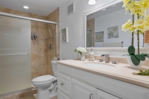 House in Miami, Florida 4 bedrooms, 162.76 sq.m. № 1874530 - photo 5