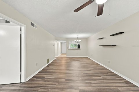 Condo in Clearwater, Florida, 2 bedrooms  № 2394102 - photo 14