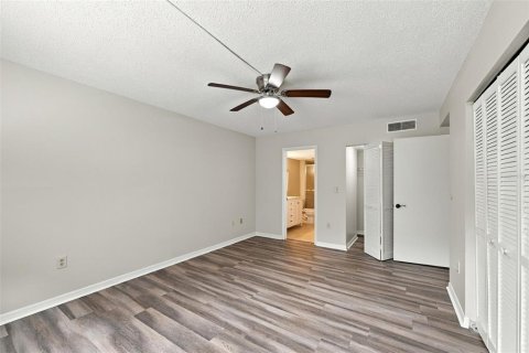Condo in Clearwater, Florida, 2 bedrooms  № 2394102 - photo 23