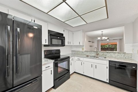 Condo in Clearwater, Florida, 2 bedrooms  № 2394102 - photo 7