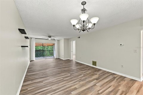 Condo in Clearwater, Florida, 2 bedrooms  № 2394102 - photo 11