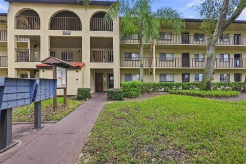 Condo in Clearwater, Florida, 2 bedrooms  № 2394102