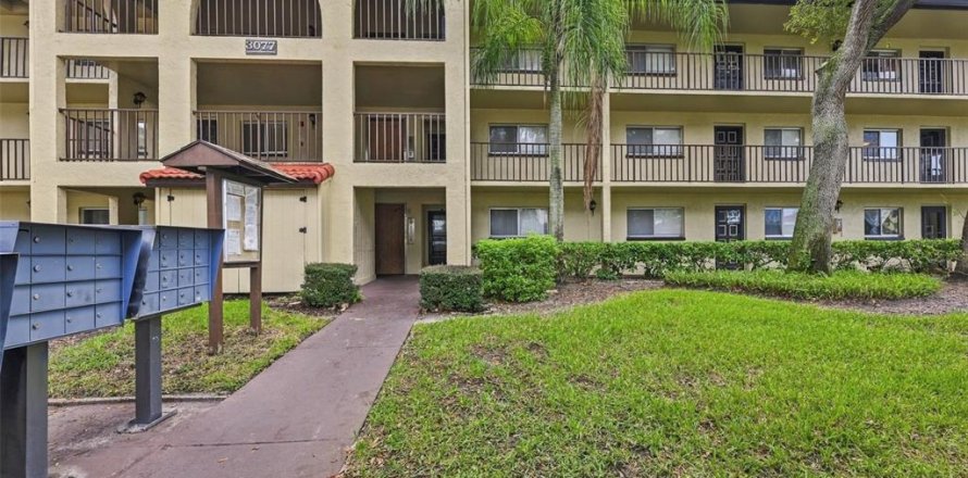 Condo in Clearwater, Florida, 2 bedrooms  № 2394102