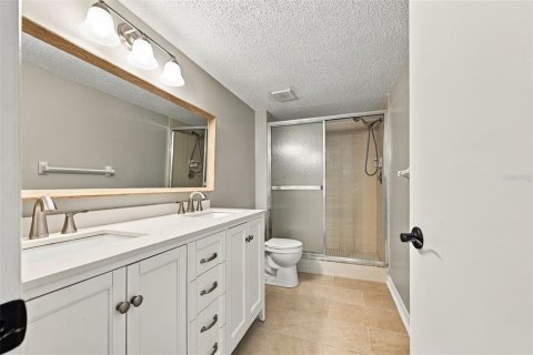 Condo in Clearwater, Florida, 2 bedrooms  № 2394102 - photo 26