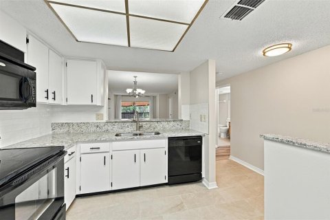 Condo in Clearwater, Florida, 2 bedrooms  № 2394102 - photo 8