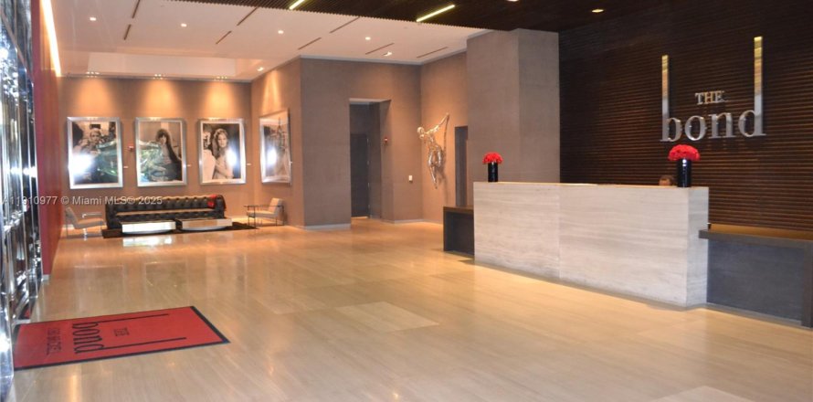 Condominio en Miami, Florida, 1 dormitorio  № 1967177