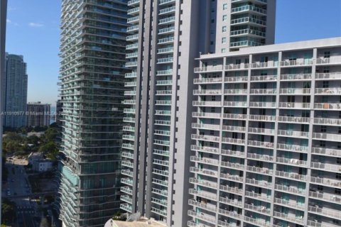 Condominio en alquiler en Miami, Florida, 1 dormitorio, 69.49 m2 № 1967177 - foto 11