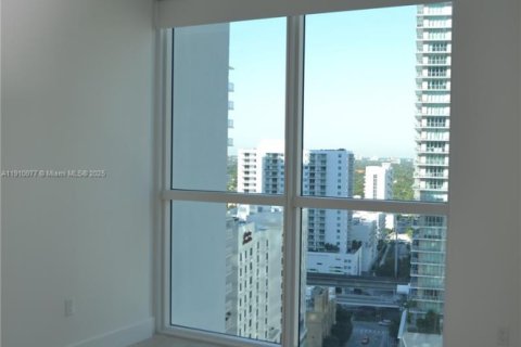 Condominio en alquiler en Miami, Florida, 1 dormitorio, 69.49 m2 № 1967177 - foto 8