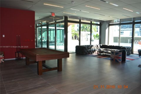 Condominio en alquiler en Miami, Florida, 1 dormitorio, 69.49 m2 № 1967177 - foto 15
