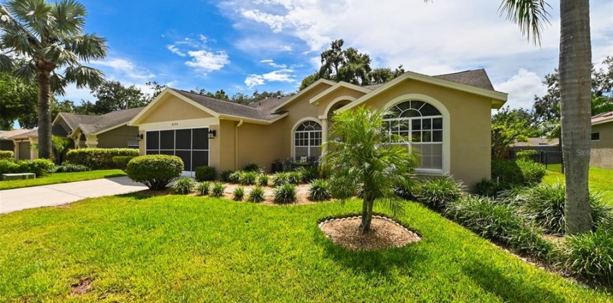Villa ou maison à New Port Richey, Floride 3 chambres, 185.43 m2 № 1919136