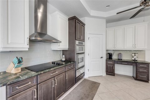 House in Edgewater, Florida 4 bedrooms, 355.82 sq.m. № 2140715 - photo 29