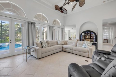 House in Edgewater, Florida 4 bedrooms, 355.82 sq.m. № 2140715 - photo 17