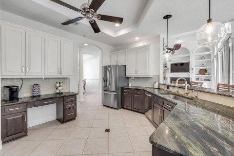 House in Edgewater, Florida 4 bedrooms, 355.82 sq.m. № 2140715 - photo 28