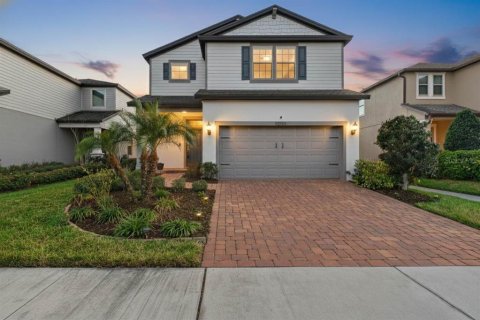 Villa ou maison à Land O' Lakes, Floride 4 chambres, 201.78 m2 № 2093274