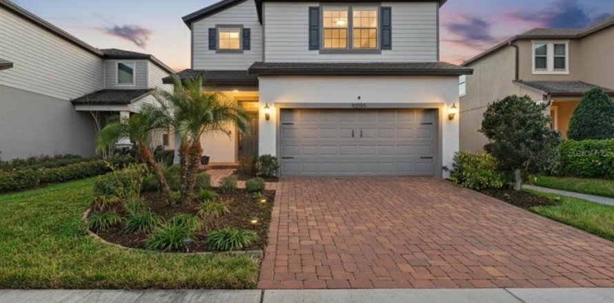 Villa ou maison à Land O' Lakes, Floride 4 chambres, 201.78 m2 № 2093274