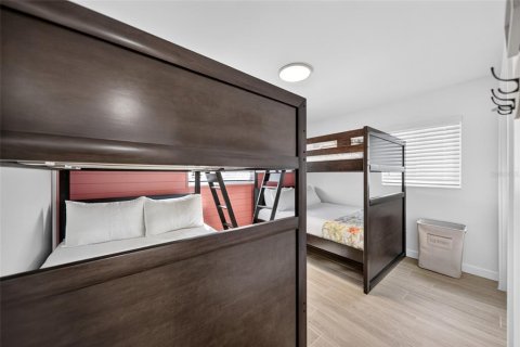 Купить виллу или дом в Брадентон-Бич, Флорида 8 комнат, 147.9м2, № 2308565 - фото 19