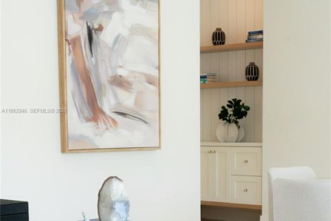 Купить виллу или дом в Саут-Майами, Флорида 5 спален, 349.22м2, № 1931286 - фото 29