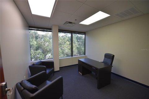 Immobilier commercial à louer à Altamonte Springs, Floride: 1441.84 m2 № 1636456 - photo 8