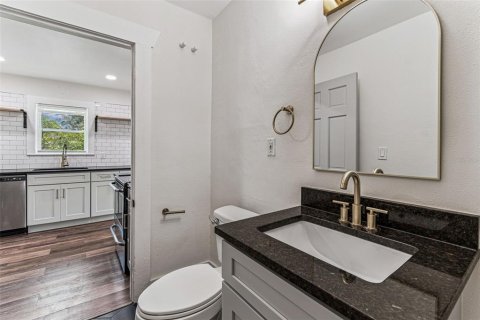 Immobilier commercial à vendre à Saint Petersburg, Floride: 4 chambres, 122.63 m2 № 1900696 - photo 30