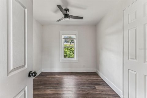 Immobilier commercial à vendre à Saint Petersburg, Floride: 4 chambres, 122.63 m2 № 1900696 - photo 19