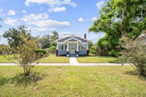 Immobilier commercial à vendre à Saint Petersburg, Floride: 4 chambres, 122.63 m2 № 1900696 - photo 1