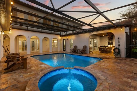 Villa ou maison à vendre à Orlando, Floride: 6 chambres, 577.2 m2 № 2398508 - photo 9