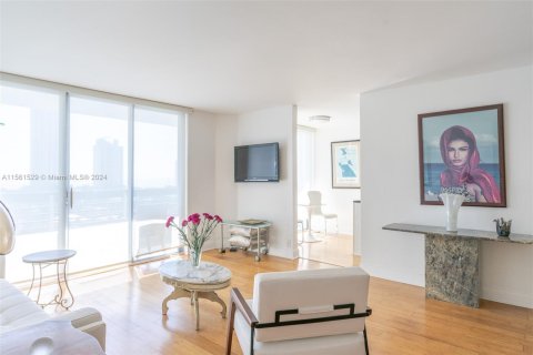 Copropriété à vendre à Aventura, Floride: 2 chambres, 126.81 m2 № 1811173 - photo 4