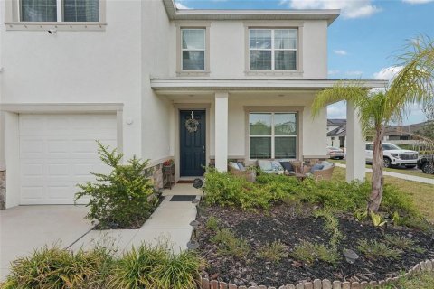 Villa ou maison à louer à Riverview, Floride: 4 chambres, 308.06 m2 № 2122396 - photo 2