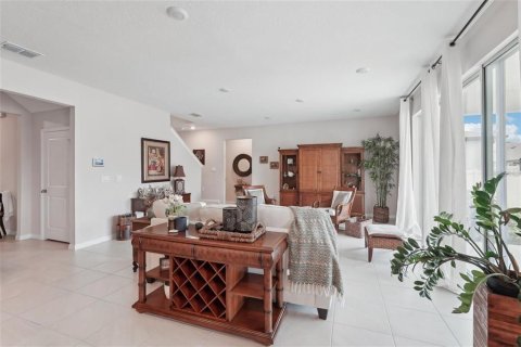 Villa ou maison à louer à Riverview, Floride: 4 chambres, 308.06 m2 № 2122396 - photo 6