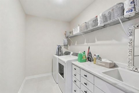 Villa ou maison à louer à Riverview, Floride: 4 chambres, 308.06 m2 № 2122396 - photo 18