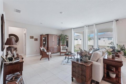 Villa ou maison à louer à Riverview, Floride: 4 chambres, 308.06 m2 № 2122396 - photo 7