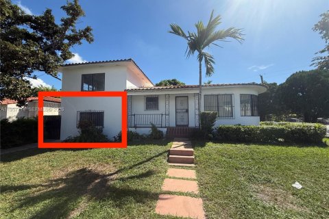 Casa en Miami, Florida 1 dormitorio, 53.88 m2 № 2011535