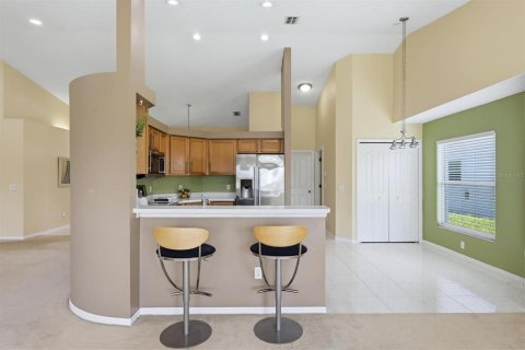 House in Bradenton, Florida 4 bedrooms, 189.61 sq.m. № 2202318 - photo 10