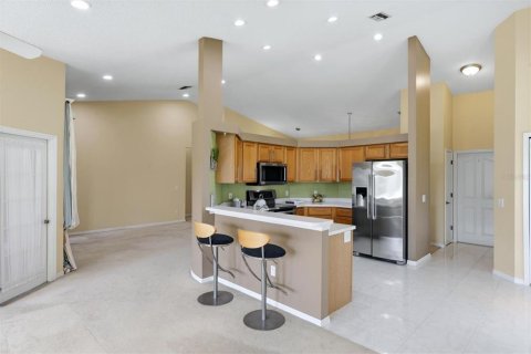 House in Bradenton, Florida 4 bedrooms, 189.61 sq.m. № 2202318 - photo 8