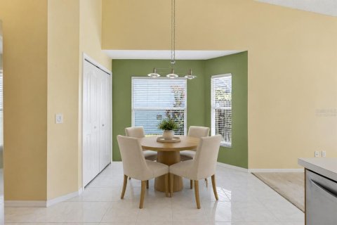 House in Bradenton, Florida 4 bedrooms, 189.61 sq.m. № 2202318 - photo 6
